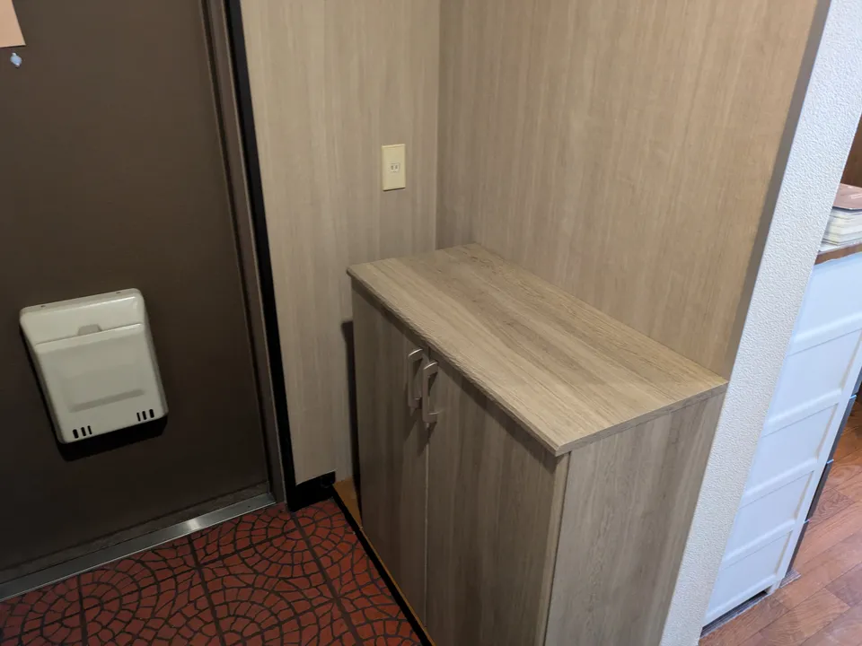 取り替えた玄関の下駄箱
