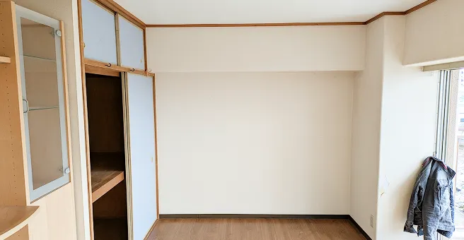 リノベーション前のシンプルな居室